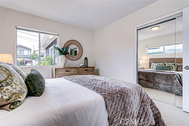 Detail Gallery Image 23 of 41 For 1725 Van Horne Ln, Redondo Beach,  CA 90278 - 4 Beds | 2/1 Baths