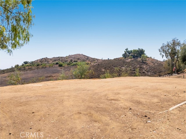 33310 Homestead Lane, Wildomar CA: https://media.crmls.org/medias/f92cd0d5-95da-43dc-a48b-7650d402d96c.jpg