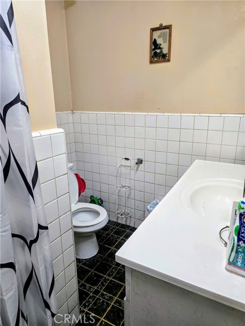 Detail Gallery Image 9 of 12 For 1926 W 84th St, Los Angeles,  CA 90047 - 2 Beds | 1 Baths