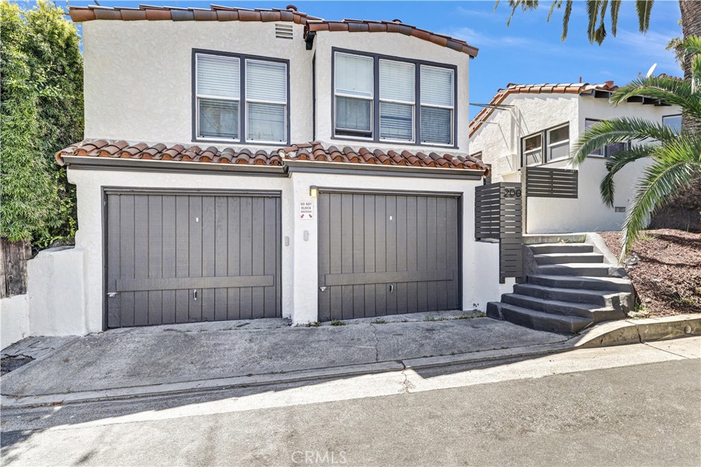 200 Avenida Monterey