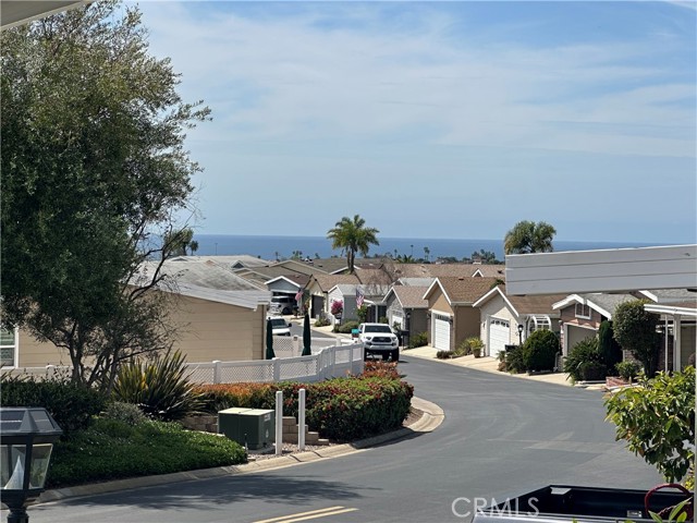 Front Image Thumbnail for CROC26069006