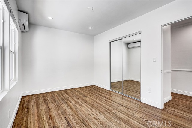 Detail Gallery Image 17 of 38 For 3010 Laurel Ave, Manhattan Beach,  CA 90266 - 4 Beds | 2 Baths