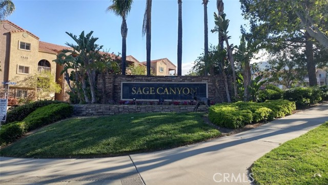 2400 Del Mar Way, Corona CA: https://media.crmls.org/medias/f92e8703-ed05-4a18-8e39-3769dbe7a9a3.jpg