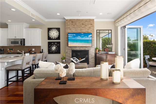 Detail Gallery Image 7 of 38 For 720 Poinsettia Ave, Corona Del Mar,  CA 92625 - 3 Beds | 3/1 Baths