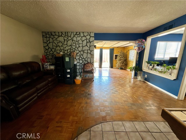 7490 Santa Elena Drive, Buena Park CA: https://media.crmls.org/medias/f93056c7-33fc-4747-a85e-1e8fa7e7ff5e.jpg