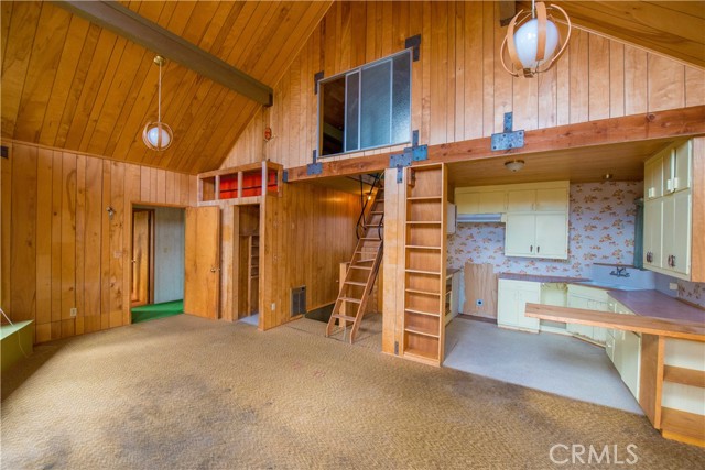 24 Fredalba, Running Springs, CA 92382
