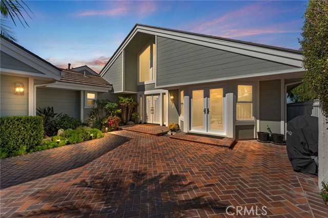 Detail Gallery Image 4 of 65 For 21 Centaurus, Irvine,  CA 92603 - 4 Beds | 3/1 Baths