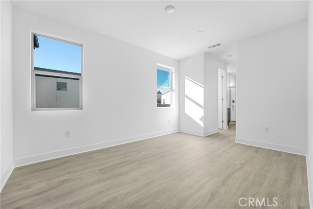 27422 Creekwood Lane, Valencia CA: https://media.crmls.org/medias/f93116ac-e60a-4576-9ea6-c56567290270.jpg