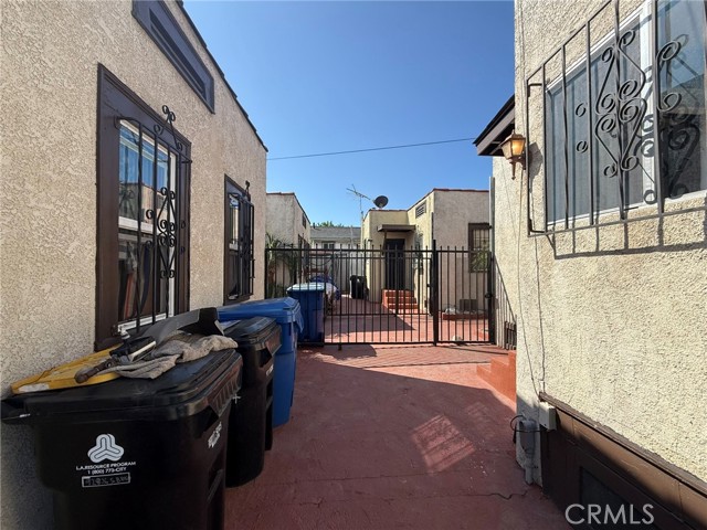 Detail Gallery Image 58 of 61 For 928 S Breed St, Los Angeles,  CA 90023 - – Beds | – Baths