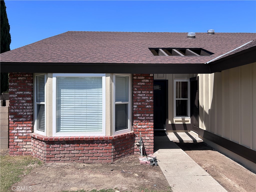 1271 N Emogene Street