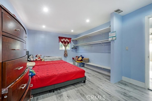 15330 Hart Street, Van Nuys CA: https://media.crmls.org/medias/f9324b1b-bde7-4430-8140-f7d49b070497.jpg