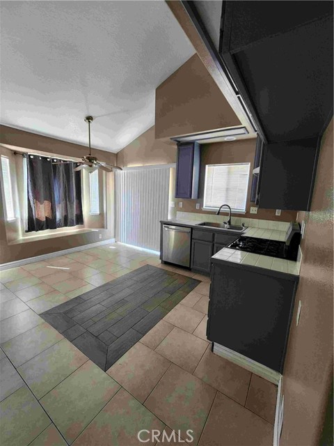 Detail Gallery Image 18 of 29 For 40162 Ravenwood Dr, Murrieta,  CA 92562 - 3 Beds | 2 Baths