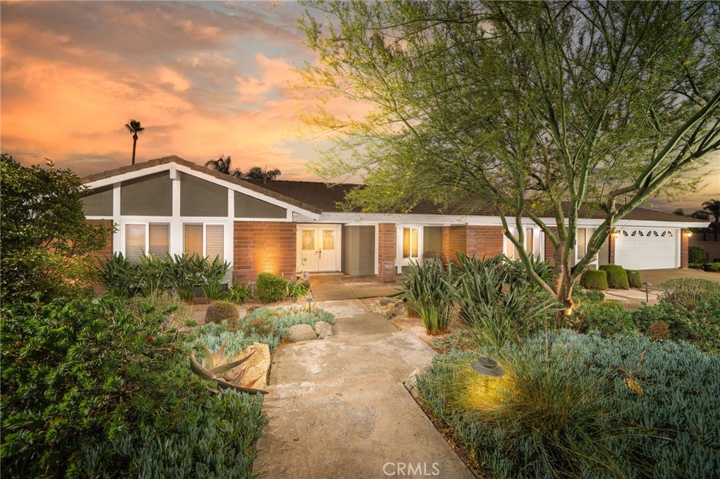2120 Capuchin Way