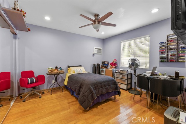 Detail Gallery Image 27 of 49 For 3812 Middlebury, Los Angeles,  CA 90004 - 3 Beds | 2/1 Baths