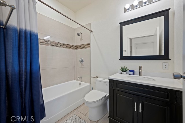 1755 Heywood photo 19