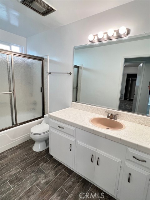 113 7th Street, Seal Beach CA: https://media.crmls.org/medias/f935b4a2-0ec4-4e0f-a575-f3c0e3975c13.jpg