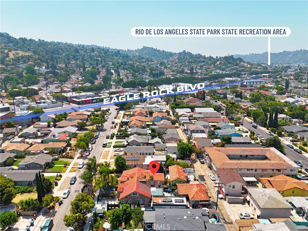 https://media.crmls.org/medias/f935e2d1-7ee2-4351-aa15-672185878df7.jpg?preset=X-Large