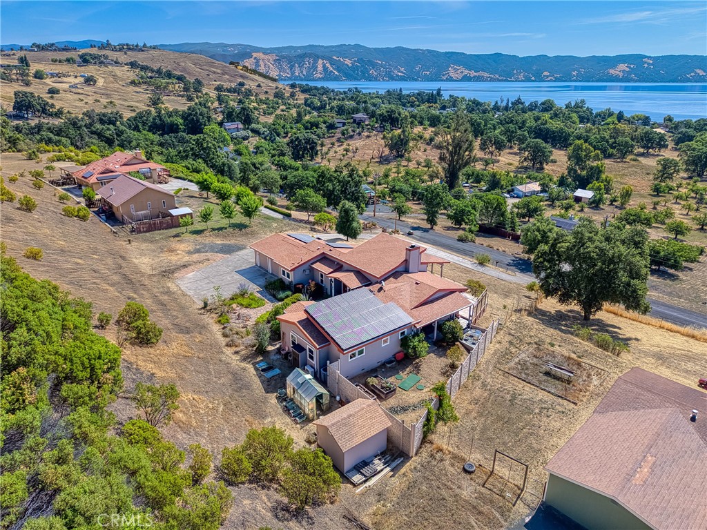 https://media.crmls.org/medias/f936b9b7-51b5-47c1-8291-bef6435ad561.jpg?preset=X-Large