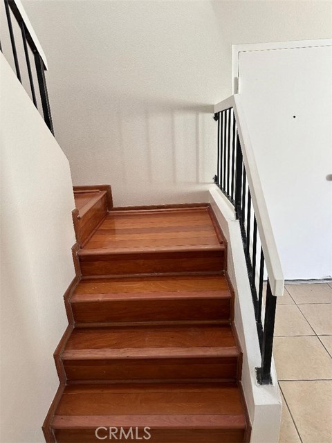 10475 Newhome Avenue, Sunland CA: https://media.crmls.org/medias/f937278d-078f-4e98-ae39-82fe1e5b473d.jpg