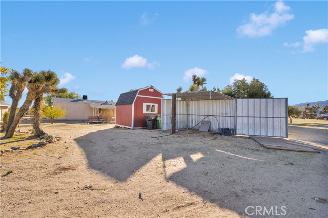 11924 Mountain Road, Pinon Hills CA: https://media.crmls.org/medias/f937bb37-dd49-42d2-8eb8-a1afe0480241.jpg