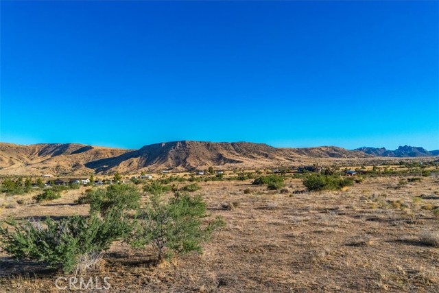 Detail Gallery Image 1 of 15 For 1 Pipes Canyon Road, Pioneertown,  CA 92268 - – Beds | – Baths