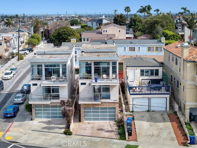 1130 Prospect Ave, Hermosa Beach, California 90254, 4 Bedrooms Bedrooms, ,3 BathroomsBathrooms,Residential,For Sale,Prospect Ave,SB25036806