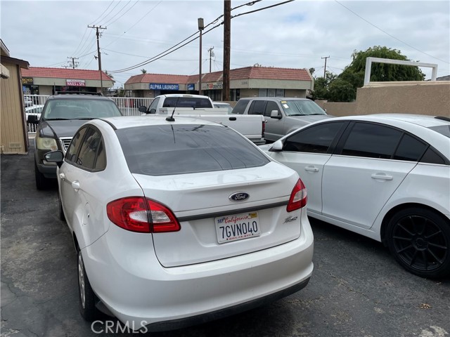 11840 E carson Street, Hawaiian Gardens CA: https://media.crmls.org/medias/f939d881-3b6f-4821-8ed4-1f3f89652681.jpg