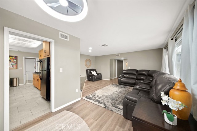 1258 Holly Lane, Calimesa CA: https://media.crmls.org/medias/f939f4af-aaca-40d3-b651-164c110cfa2f.jpg