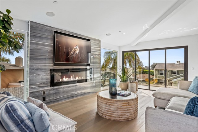 Detail Gallery Image 15 of 63 For 406 Avenida Ortega, San Clemente,  CA 92672 - 4 Beds | 3/1 Baths