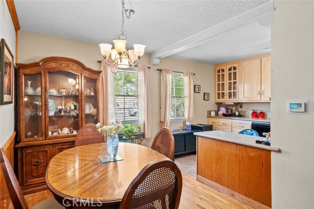 21041 Lanark Street, Canoga Park CA: https://media.crmls.org/medias/f93a6288-4190-41a1-aae7-e2573a13a45f.jpg