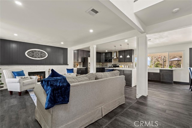 2492 Bradford Avenue, Highland CA: https://media.crmls.org/medias/f93aa27c-eae5-4057-9a8c-29eb85909416.jpg
