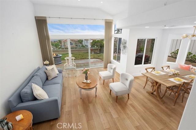 40 Camino Katia, San Clemente CA: https://media.crmls.org/medias/f93b2f60-54a5-470b-8a51-ba46a57265db.jpg