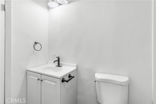 Detail Gallery Image 17 of 17 For 7030 Ramsgate Ave, Los Angeles,  CA 90045 - 2 Beds | 2 Baths