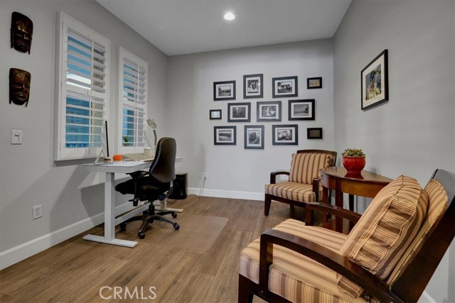 Image 24 of 75 For 300 4th Street 214