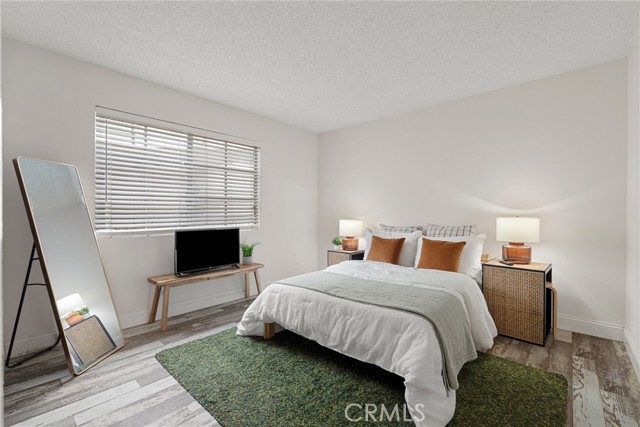 645 Pacific Avenue, Long Beach CA: https://media.crmls.org/medias/f93c329c-34eb-431a-a0b3-4d025f46a454.jpg