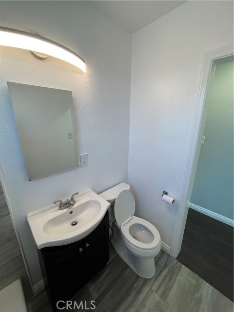 Detail Gallery Image 17 of 17 For 1707 W 81st, Los Angeles,  CA 90047 - 1 Beds | 1 Baths