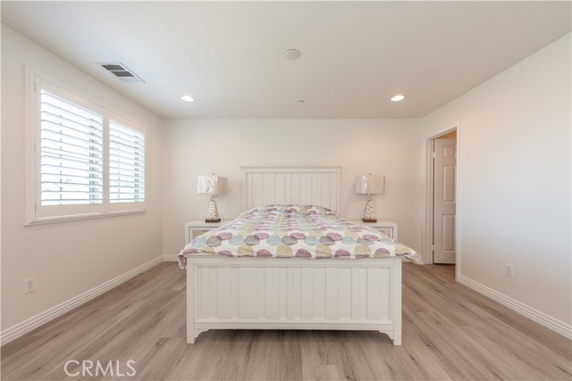 142 Full Moon, Irvine CA: https://media.crmls.org/medias/f93c8ef5-6b57-45b0-9756-a9fc022b0055.jpg