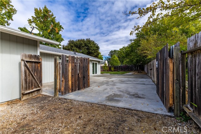8606 Santa Rosa Road, Atascadero CA: https://media.crmls.org/medias/f93c9bb0-d3cc-48a6-b3c6-fb87539ec3da.jpg