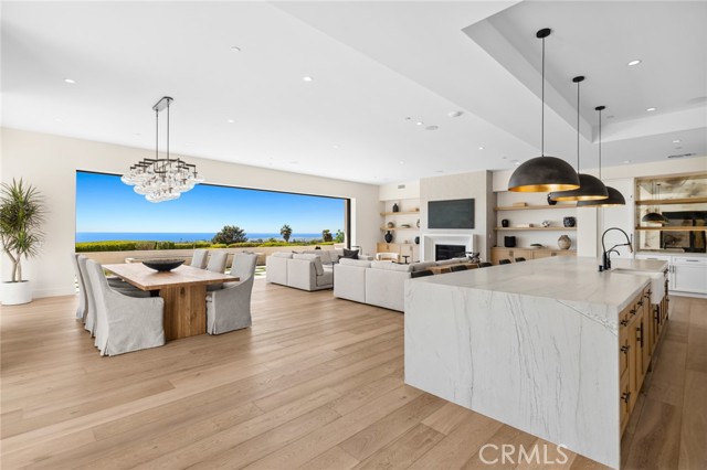 Detail Gallery Image 18 of 36 For 2 Twin Lakes Cir, Corona Del Mar,  CA 92625 - 4 Beds | 4/1 Baths