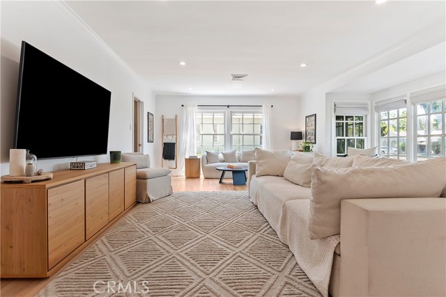 4634 Nagle Avenue, Sherman Oaks CA: https://media.crmls.org/medias/f93d00a3-25a0-47ff-8a42-ba402c954c75.jpg