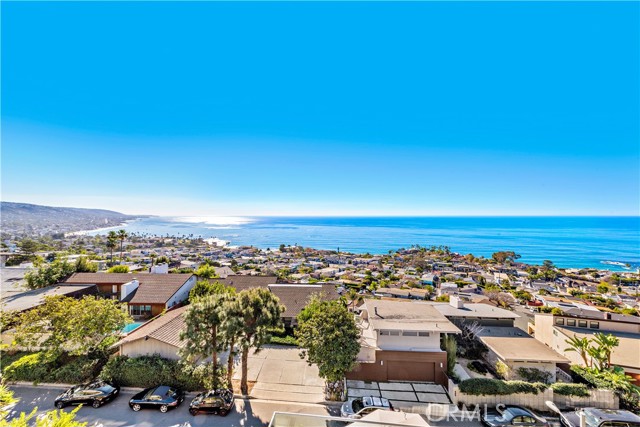 Detail Gallery Image 8 of 57 For 535 Dunnegan Dr, Laguna Beach,  CA 92651 - 4 Beds | 3/1 Baths