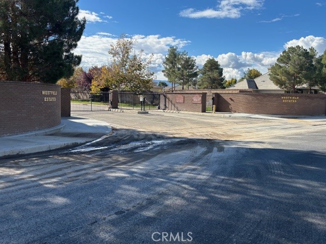 0 Westfield drive, Lancaster CA: https://media.crmls.org/medias/f93d5715-e70e-49e0-aed0-f975994e14ea.jpg