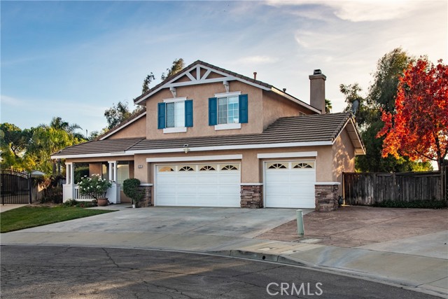 Detail Gallery Image 2 of 29 For 12721 Royal Oak Ct, Yucaipa,  CA 92399 - 4 Beds | 2/1 Baths