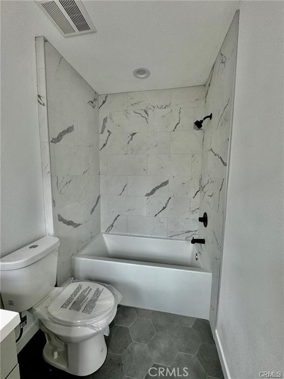 Detail Gallery Image 8 of 10 For 108 S Guadalupe #B,  Redondo Beach,  CA 90277 - 1 Beds | 1 Baths