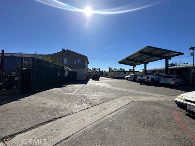 Detail Gallery Image 5 of 7 For 6665 Long Beach Bld 18a,  Long Beach,  CA 90805 - 3 Beds | 2/1 Baths