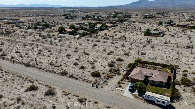 Detail Gallery Image 4 of 12 For 2833 Calhoun St, Thermal,  CA 92274 - – Beds | – Baths