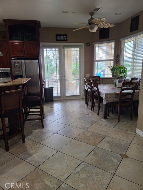 Detail Gallery Image 9 of 15 For 6116 Chadbourne Ave, Riverside,  CA 92505 - 4 Beds | 4 Baths