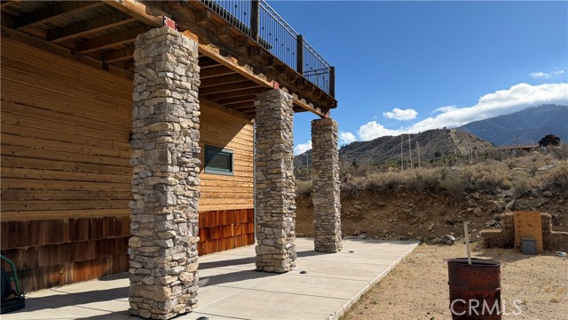 Detail Gallery Image 2 of 68 For 275 Canyon, Pinon Hills,  CA 92371 - 3 Beds | 2/1 Baths