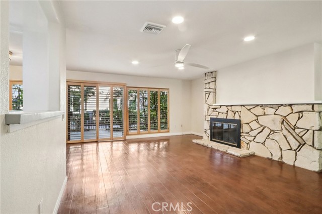 Detail Gallery Image 13 of 47 For 4453 W Coast, Newport Beach,  CA 92663 - 3 Beds | 2/1 Baths