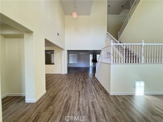 Detail Gallery Image 2 of 24 For 9579 Estrella Hills St, Riverside,  CA 92508 - 5 Beds | 4/1 Baths